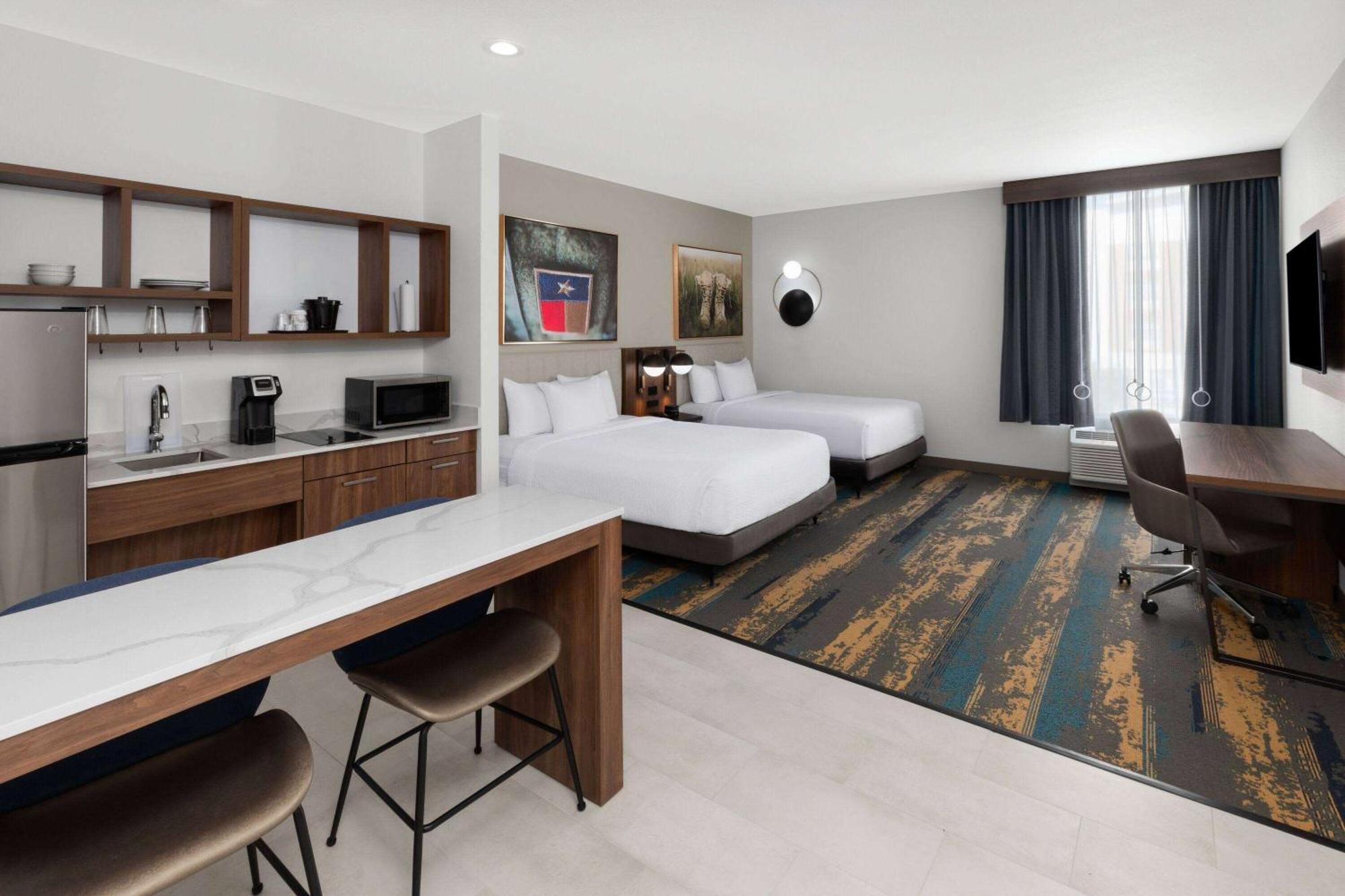 La Quinta Inn & Suites By Wyndham San Antonio At The Rim Esterno foto
